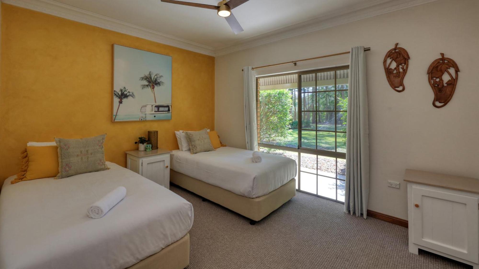 Big4 Bays Holiday Park Anna Bay Room photo