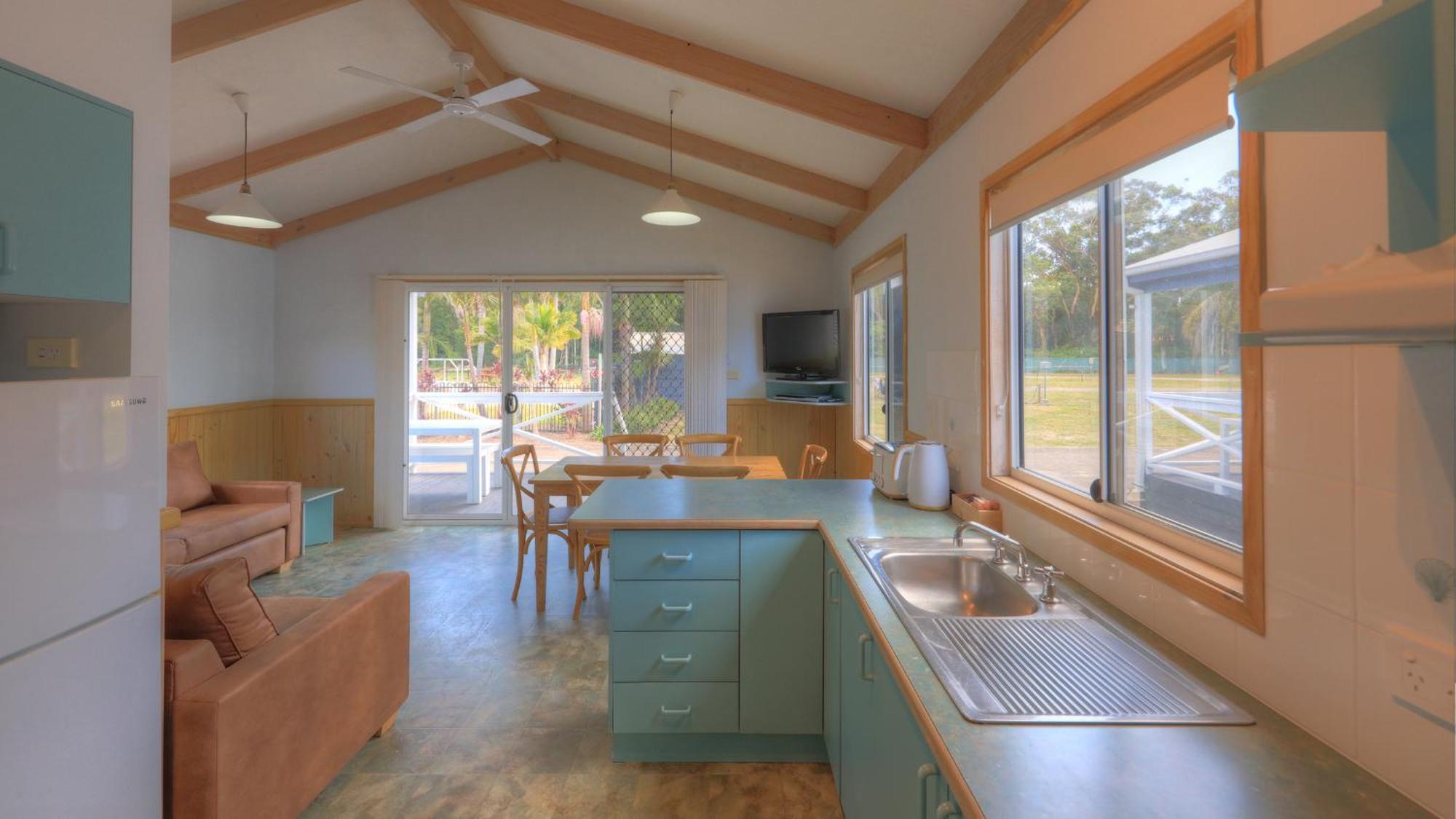 Big4 Bays Holiday Park Anna Bay Room photo